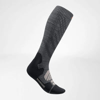 Bauerfeind Outdoor Merino kompressionsstrumpa i mörkgrått, knähög, herrmodell
