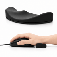 Ergonomiskt handledsstöd för mus i svart utförande